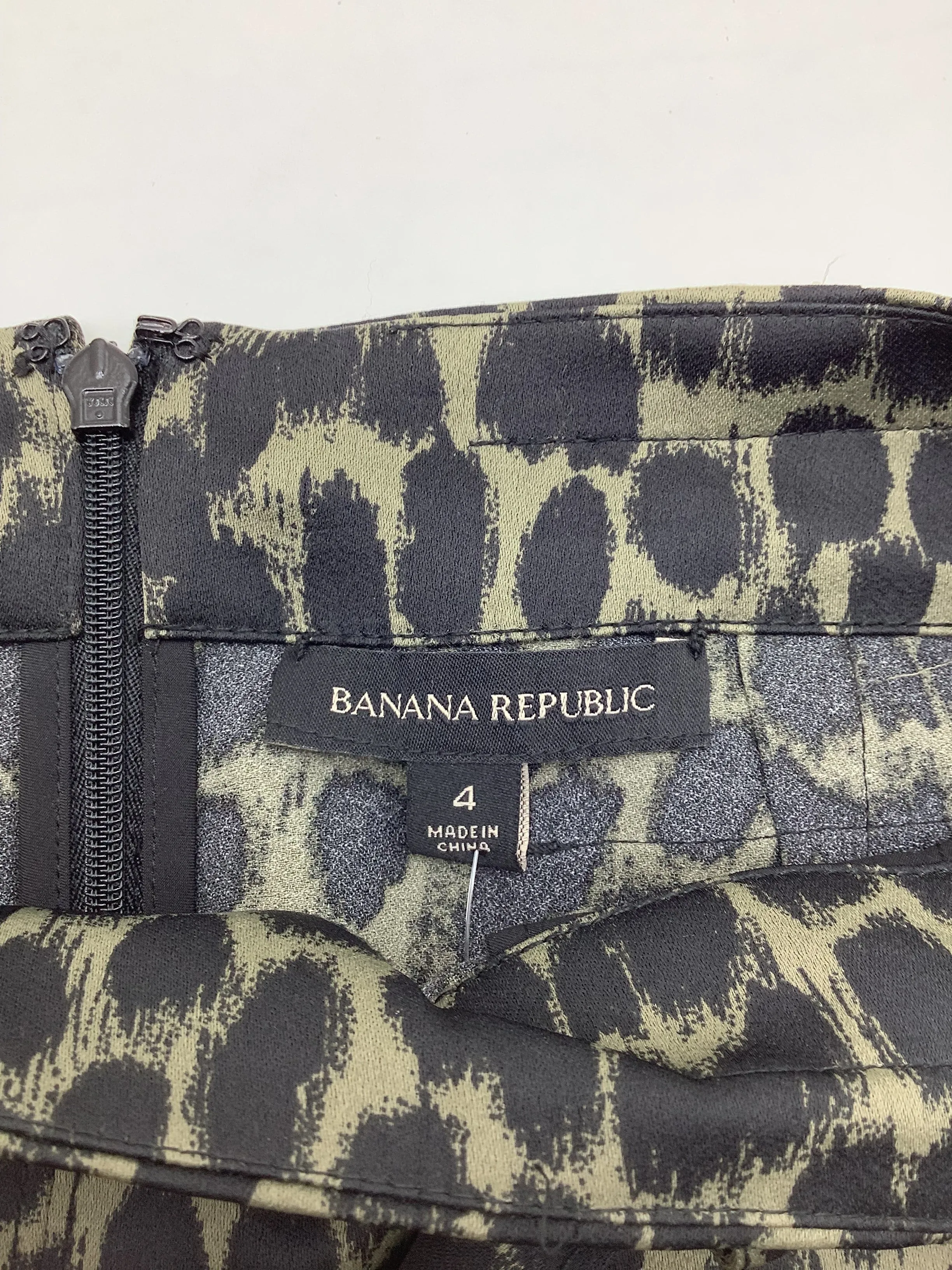 Banana Republic Animal Print Size:  4