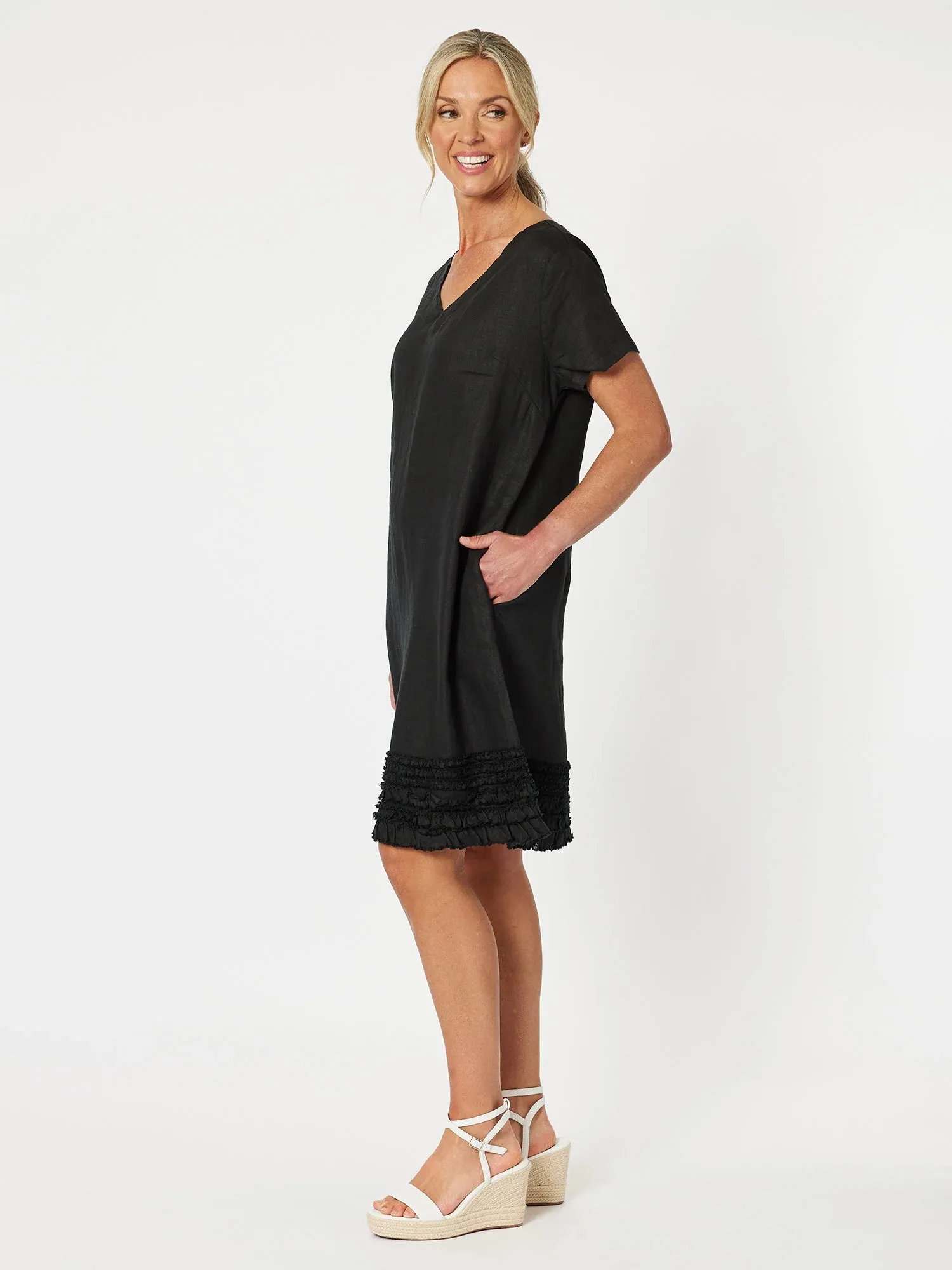 CHIC SHIFT DRESS BLACK