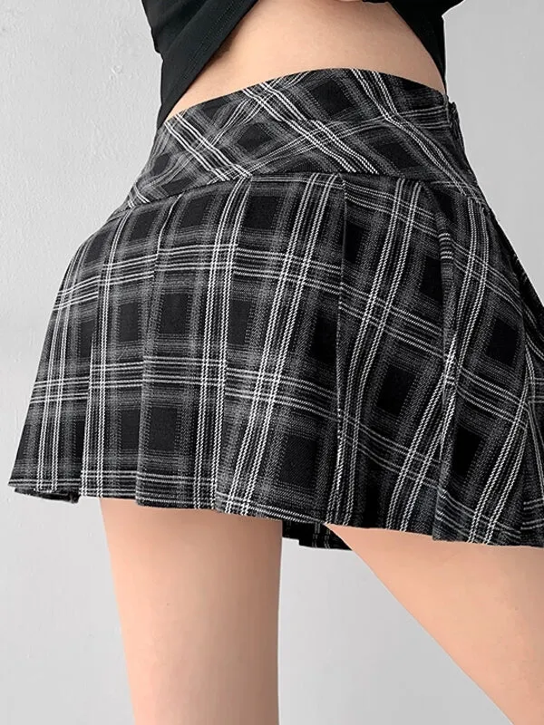 Preppy-style vintage plaid skirt